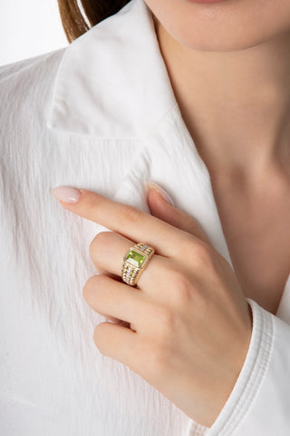 Morphose02 Peridot Ring