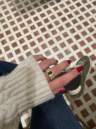 Morphose02 Garnet Ring in Yellow Gold